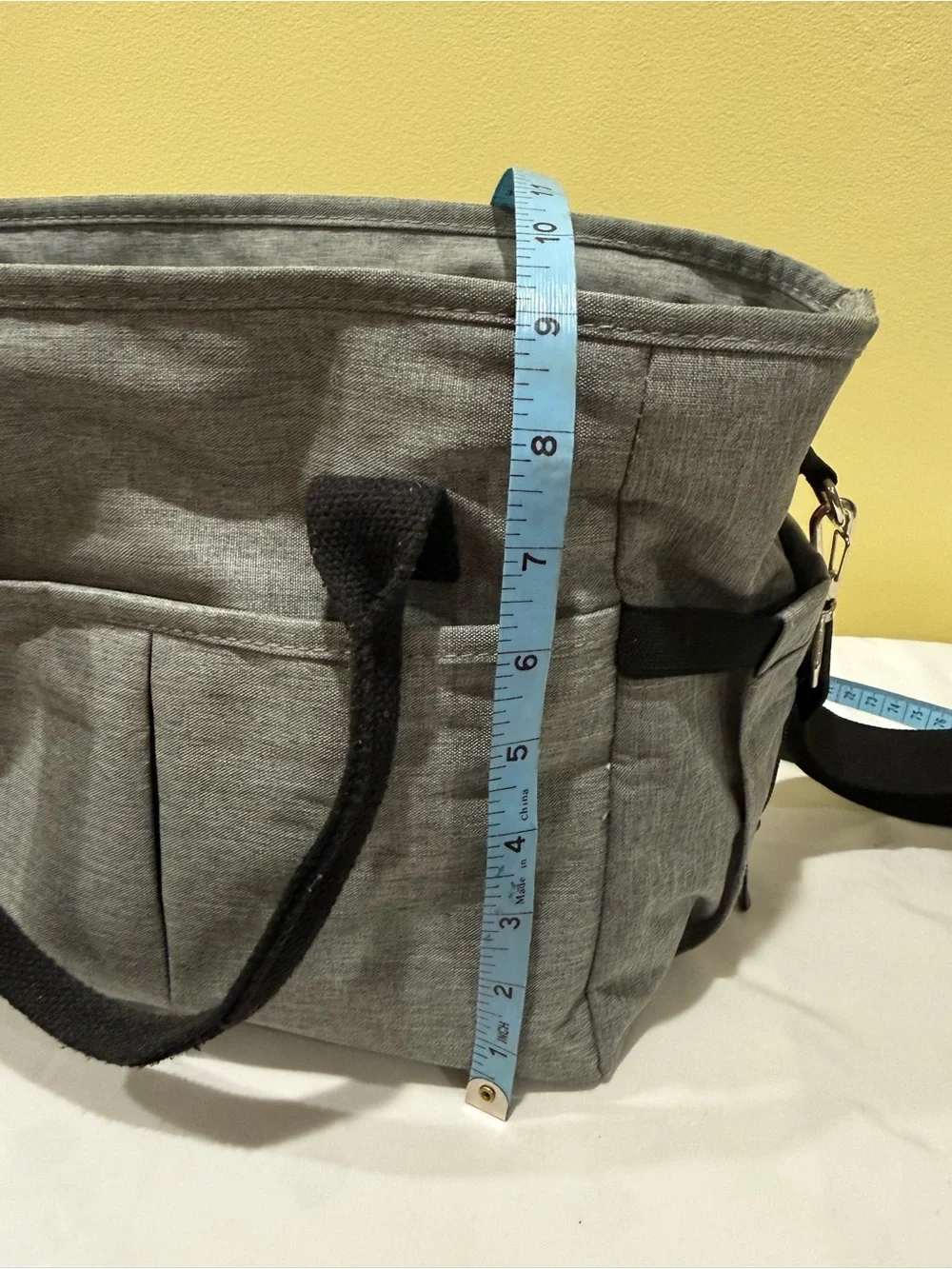 Everyday Gray Lunch Tote with Adjustable Black Strap